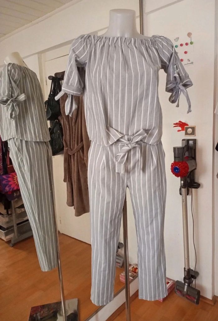 Ensemble haut et pantalon