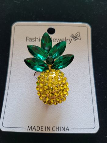 Broche  épingle ananas