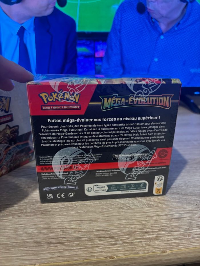 Display mega évolution - photo numéro 3