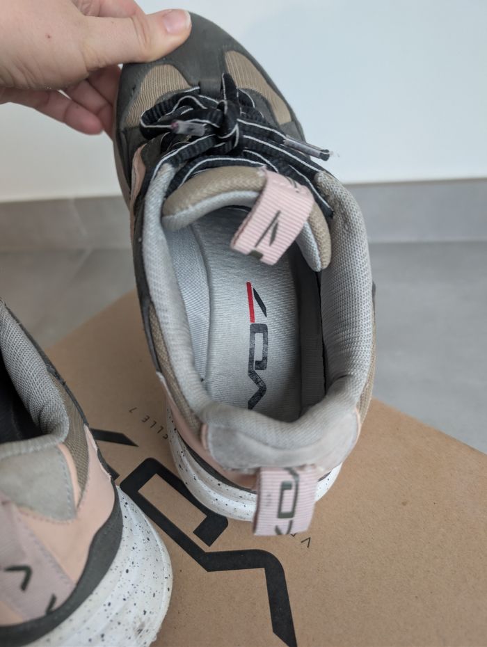 Baskets VO7 pointure 38 - photo numéro 7