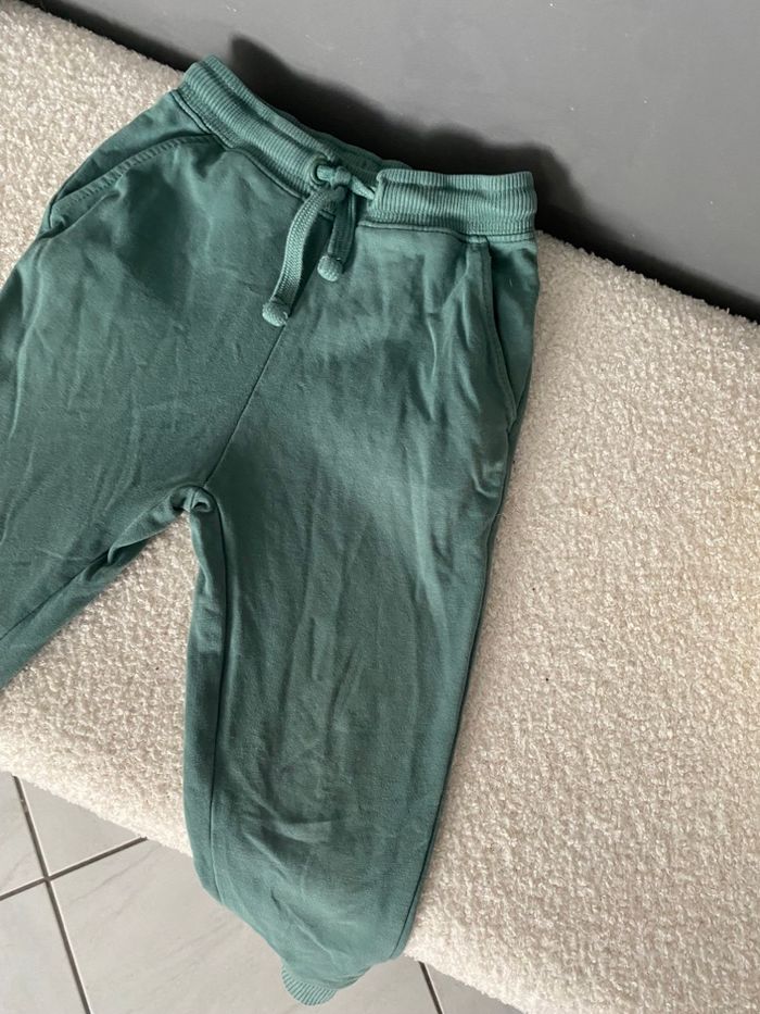 Joggings - photo numéro 2