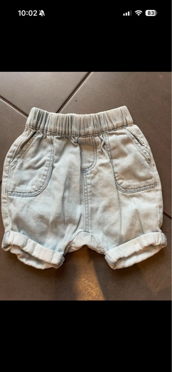 Short 6 mois - photo numéro 2