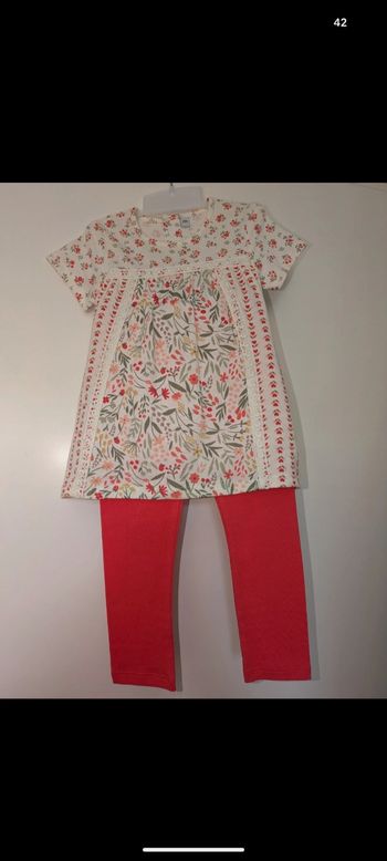Ensemble 2 pièces  taille 23 mois