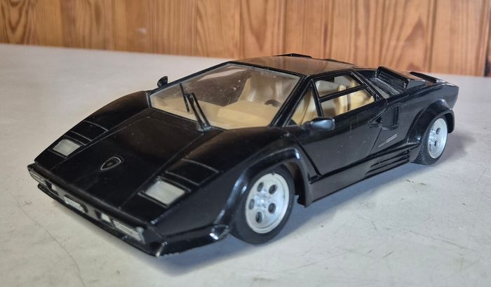 Polistil tonka Lamborghini countach 5000 noir 1/18 - photo numéro 2