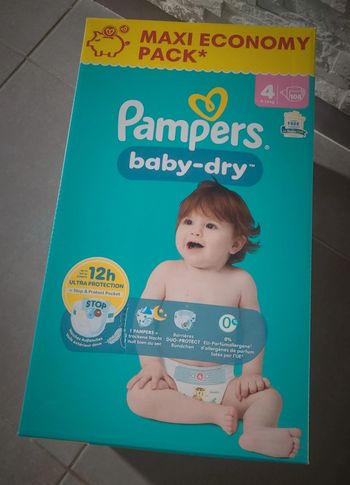Couches pampers Taille 4