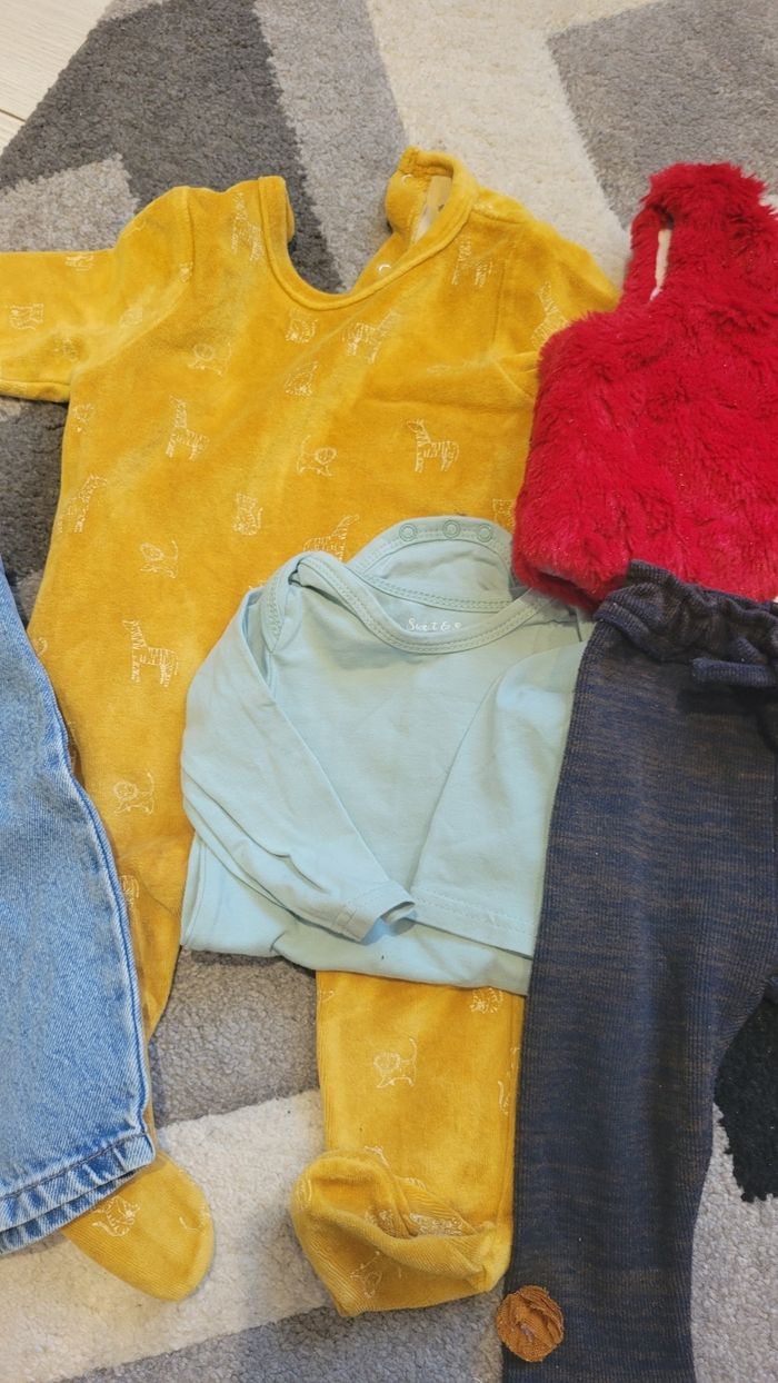 Lot vêtements 6mois - photo numéro 3