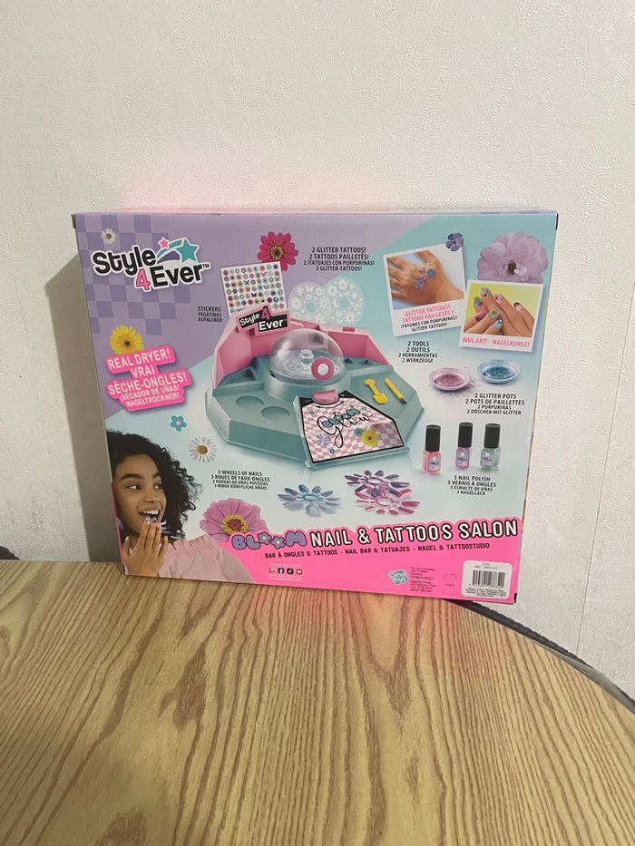 Bar à ongles et tattoos de Style4Ever - photo numéro 2