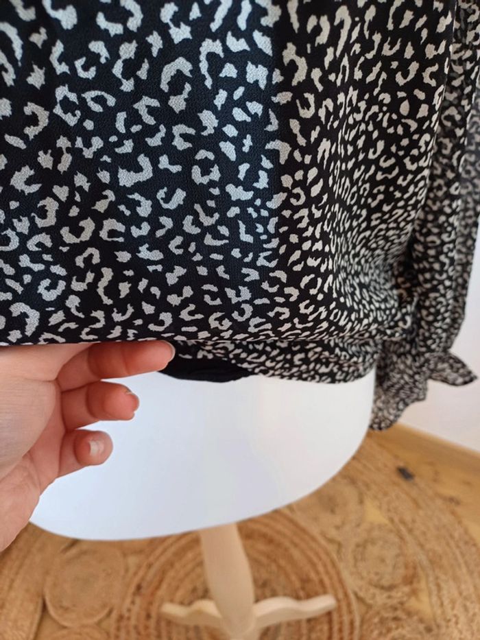 Blouse noire à imprimé Léopard Majolica taille M 38 - photo numéro 6
