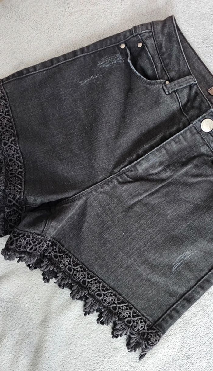 Magnifique short noir XS - photo numéro 5