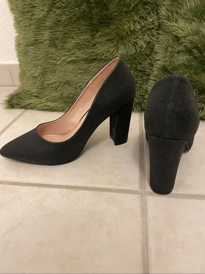 Escarpins noirs - photo numéro 2