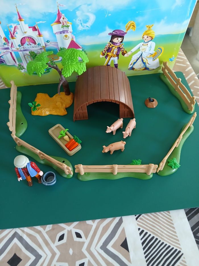 Playmobil fermier et ses porcelets - photo numéro 4