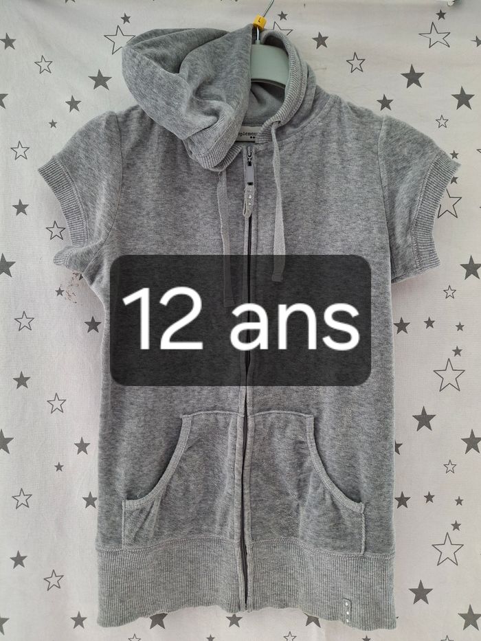 Gilet zippée manches courtes tout doux avec capuche  12 ans Tout Simplement