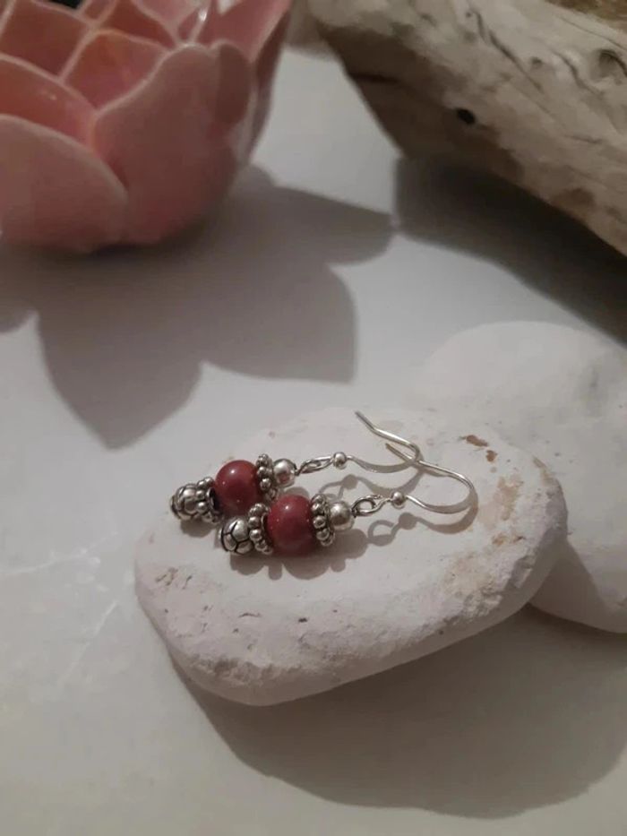 Boucles d'oreilles fantaisies céramique rose framboise - photo numéro 4