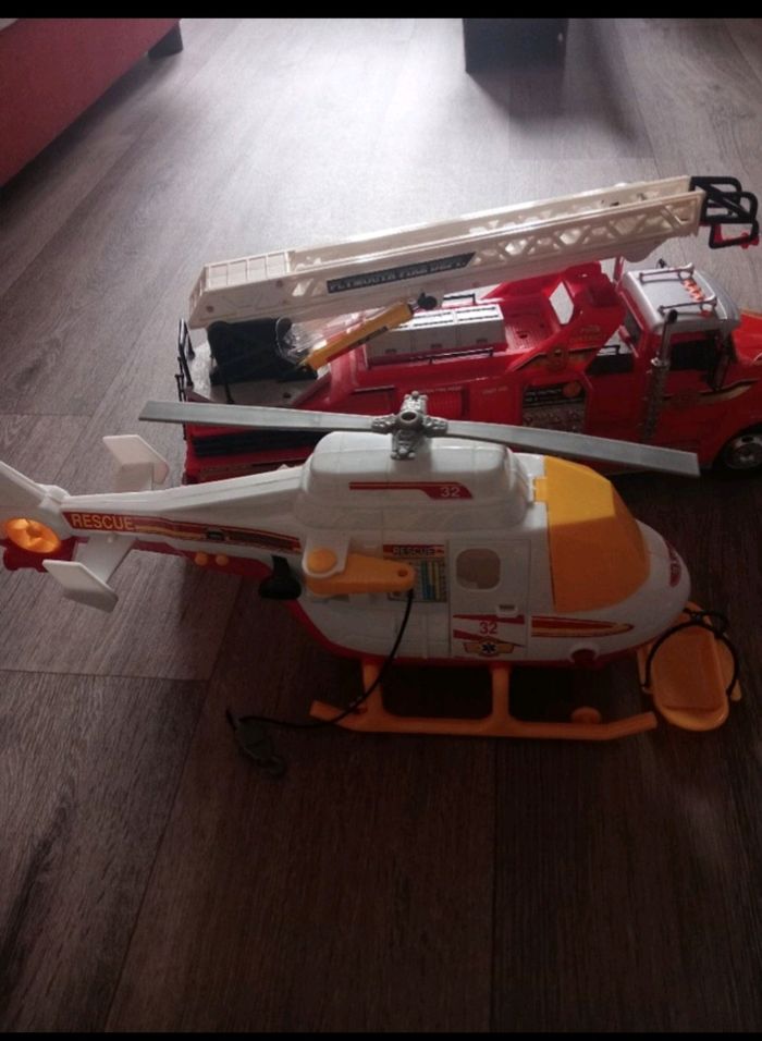 Lots jouets enfants camion et hélicoptère - photo numéro 3