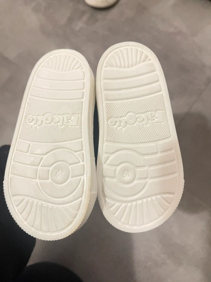 Chaussures garçon taille 19 - photo numéro 3