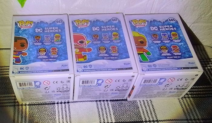 Lot  3 figurines pops série gingerbread numéro 443 - 445-447 - photo numéro 3