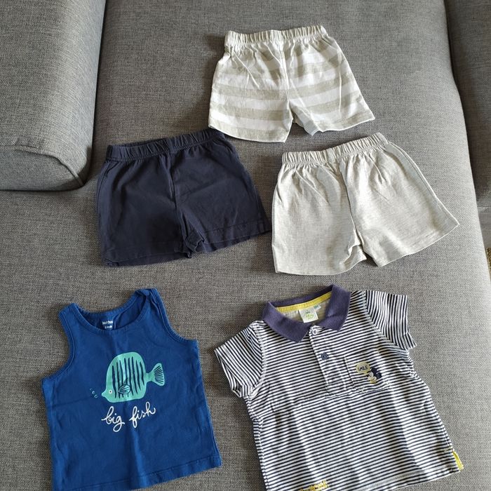 Lot 5 vêtements 9 mois