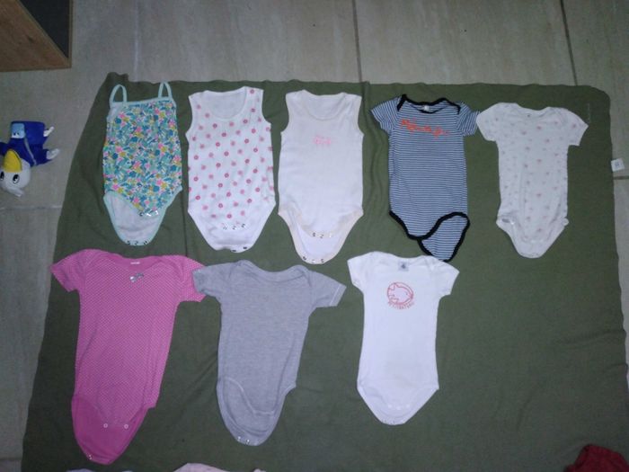 Lot de 61 vêtements 12 mois - photo numéro 6