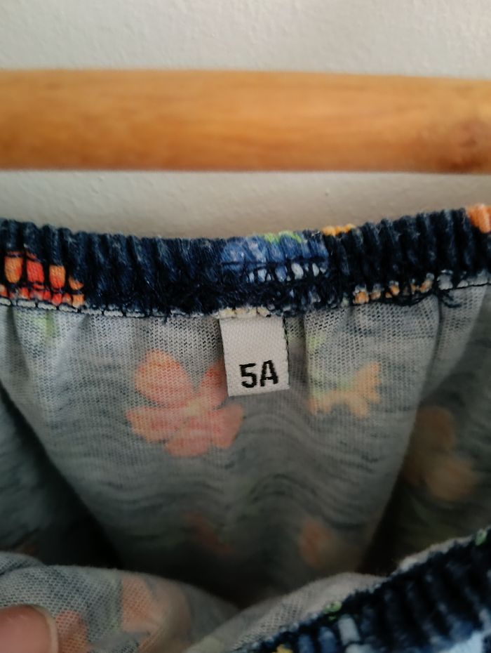 Combishort fleurie 5ans - photo numéro 2