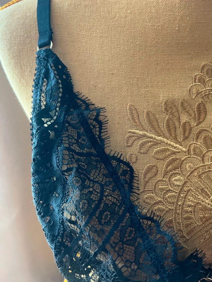 Soutien gorge 100D sexy dentelle cuir - photo numéro 7
