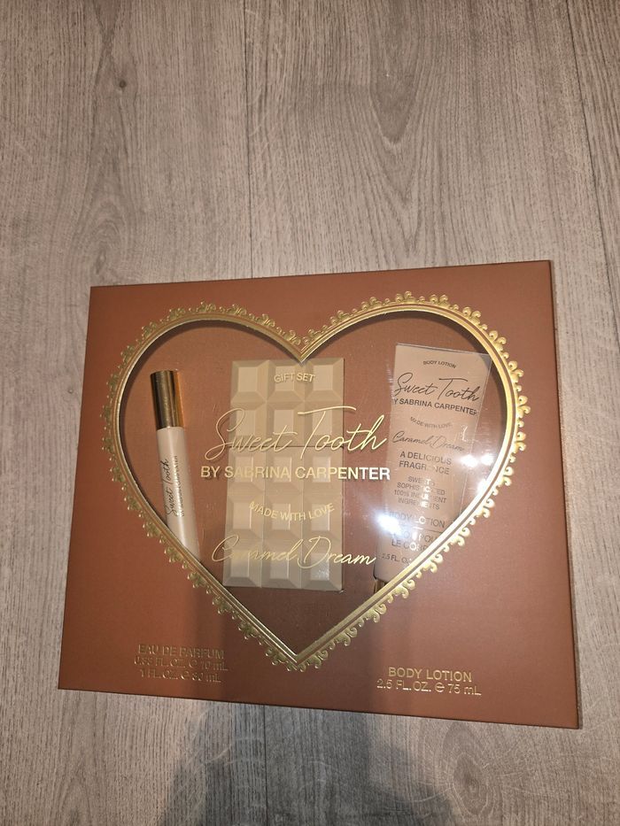 Coffret sabrina carpenter caramel dream neuf