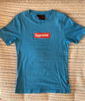 T shirt suprême