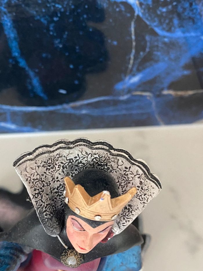 Figurine disney haute couture evil queen - photo numéro 3