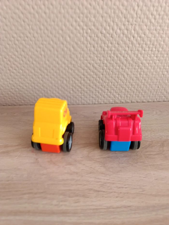 2 véhicules voitures à friction - photo numéro 2