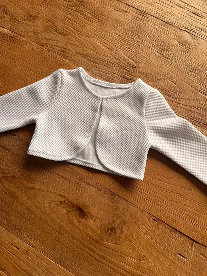 Gilet blanc 6 mois