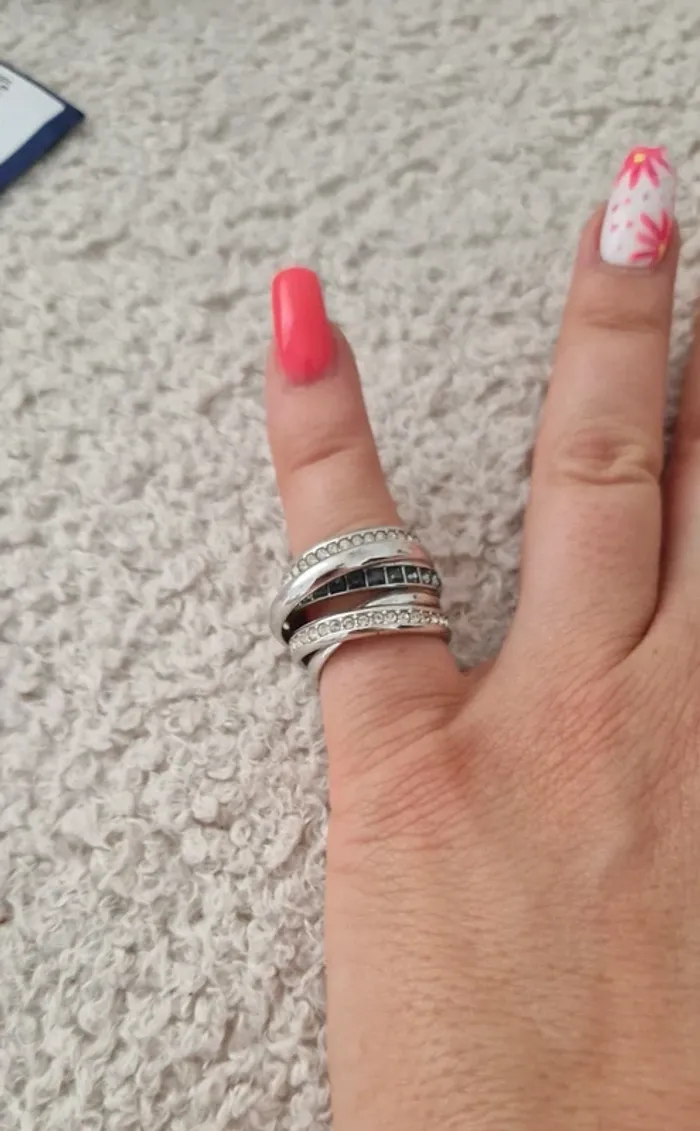 Bague Swarovski taille 50 état neuf - photo numéro 14