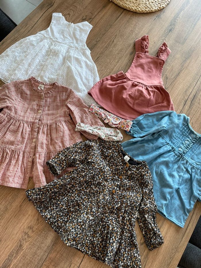 Lot de robes 6 mois + 2 bandeaux