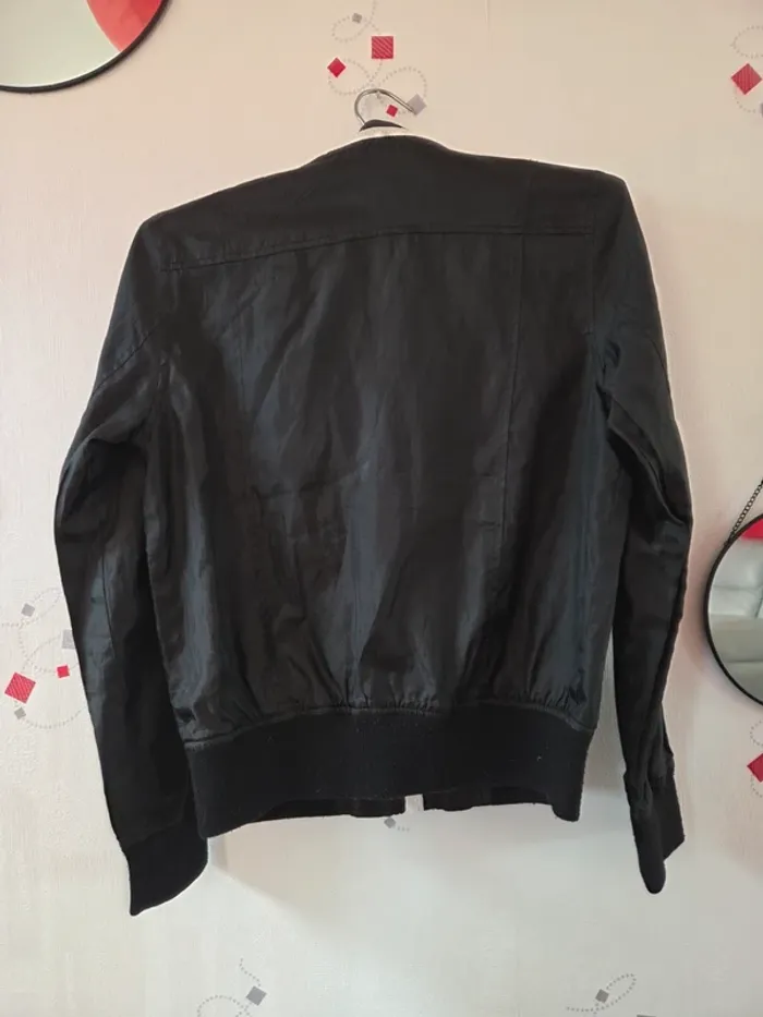 🤗 Veste garçon T.10 ans a capuche - photo numéro 6