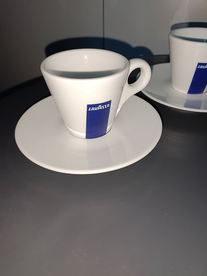 Service à expresso de bistro  Lavazza ( 4 tasses + 4 sous-tasses( - photo numéro 2