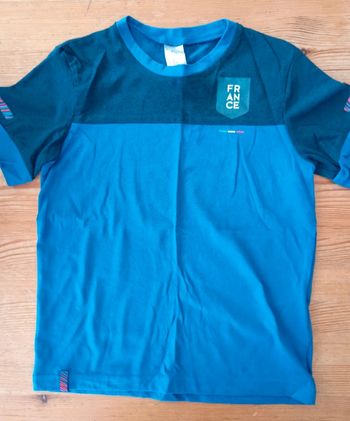 T-Shirt France t. 8 ans