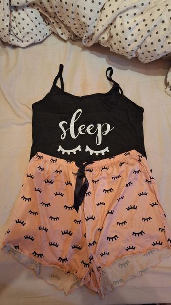 Ensemble pyjama cils