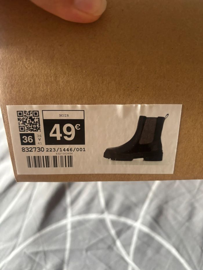 Botte noir avec fermeture neuf pointure 36 - photo numéro 2