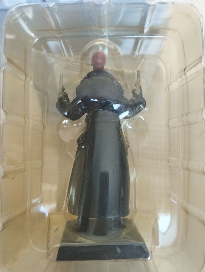 Figurine Marvel crâne rouge en plomb - photo numéro 3