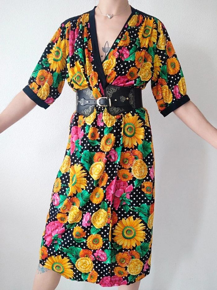Robe longue portefeuille fleur multicolore noir Rétro / Botto Boutique - 36/S oversize à 46/XXXL - photo numéro 2