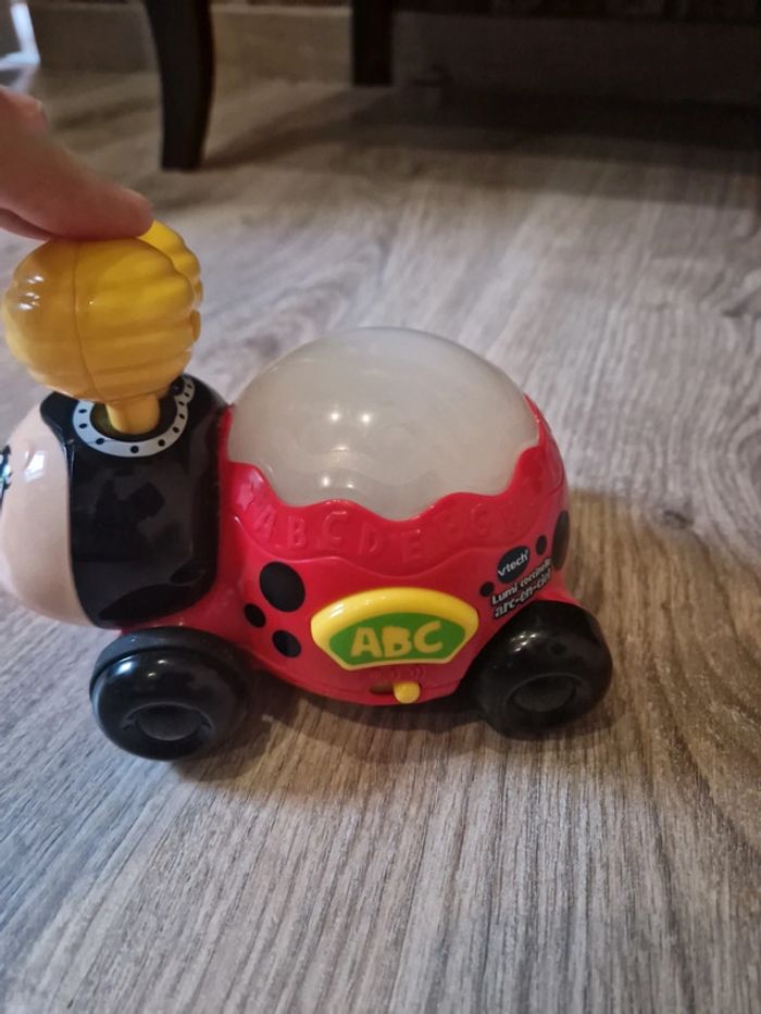 Lumi Coccinelle Arc-en-ciel Vtech 🐞 à partir de 9 mois - photo numéro 4