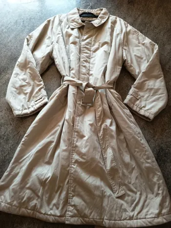 Trench long taille M Kiabi