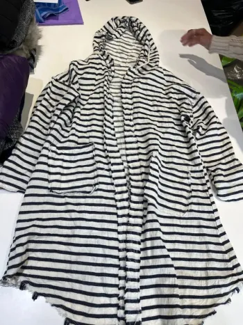 Veste. Mi longue