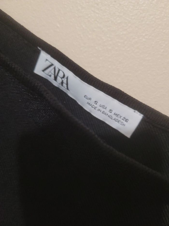 Robe noire moulante zara Taille S - photo numéro 2