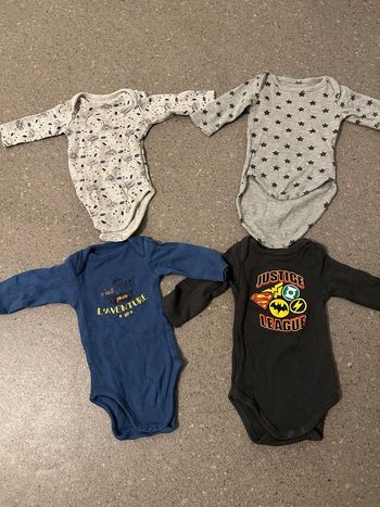 Lot 4 body garçon 3 mois