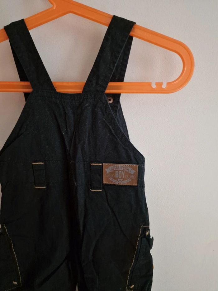 Salopette bleue Marine
Bébé garçon 6 mois
Sucre d'orge - photo numéro 4