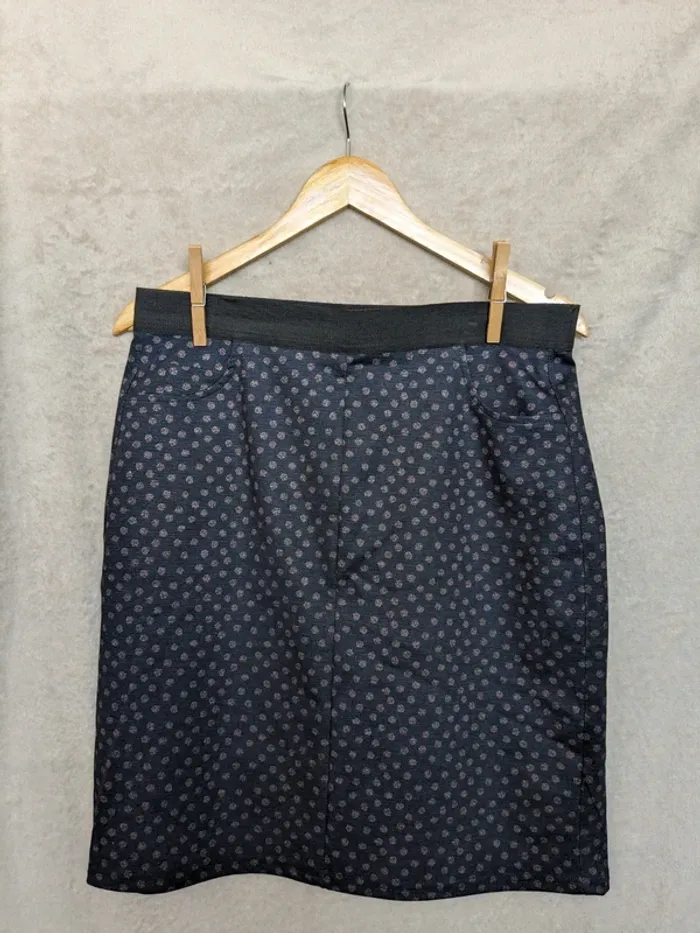 Jupe droite - bleue motifs