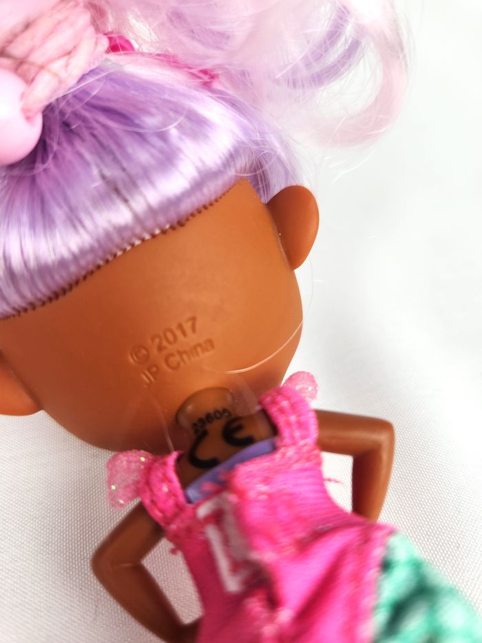 Poupée Hairdorables cheveux mauve, édition 2017 - photo numéro 4