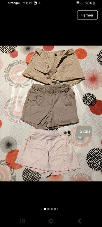Lot 3 shorts 👧 taille 5 ans