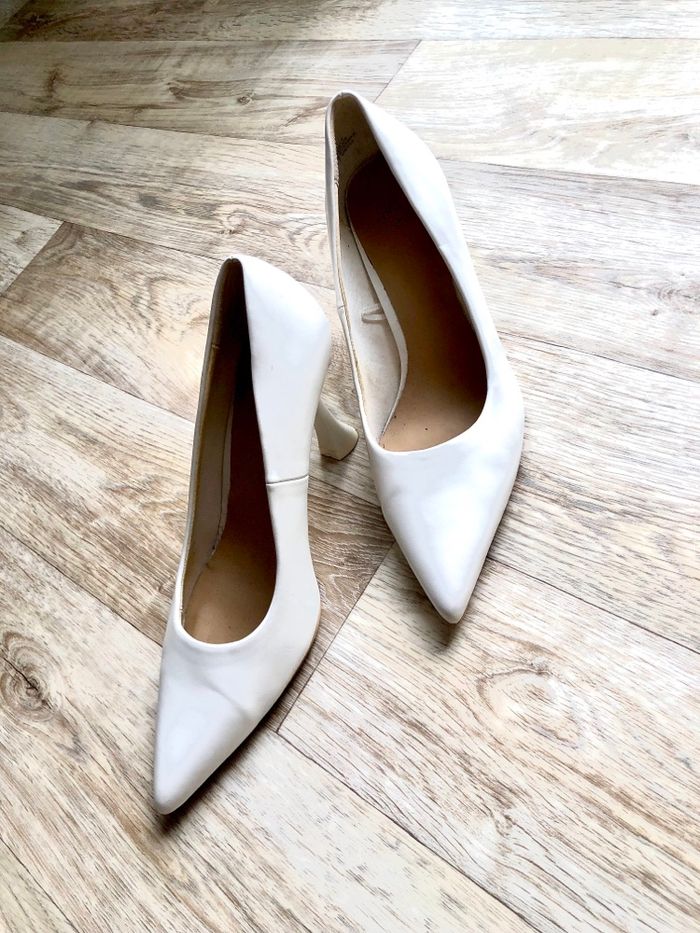 Escarpins • H&M • 36 • Blanche • Cuir synthétique - photo numéro 4
