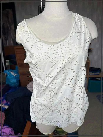 T  shirt sans manche taille 46/48