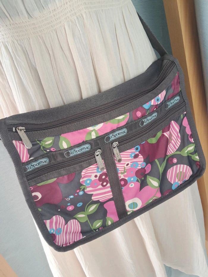 LeSportsac sac à main voyage bandoulière en tbe - photo numéro 2